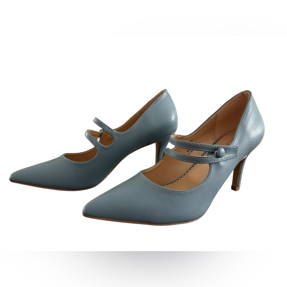 Journee Collection Pointed-Toe Blue Mary Jane Heels - Picture 3 of 11